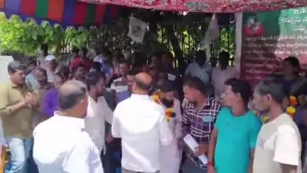 కర్నూలు: ఆంధ్రప్రదేశ్ మున్సిపల్ ఇంజనీరింగ్ వర్కర్స్ ల సమస్యలను పరిష్కరించండి: వైకాపా కర్నూలు జిల్లా అధ్యక్షుడు ఎస్వీ మోహన్ రెడ్డి