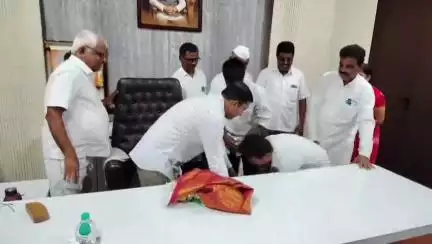 ಜಮಖಂಡಿ: ನಗರದಲ್ಲಿ ಬಡ ವಿದ್ಯಾರ್ಥಿಗೆ ಉಚಿತ ಶಿಕ್ಷಣ ಕೊಡಿಸಲು ಮುಂದಾದ ಮಾಜಿ ಶಾಸಕ ಆನಂದ ನ್ಯಾಮಗೌಡ
