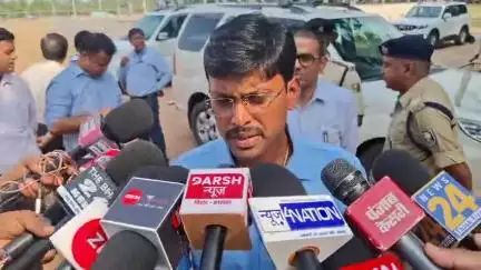 बकरीद, 2025 की प्रशासनिक तैयारियों के संबंध में मीडिया से बात करते हुए पटना के डीएम