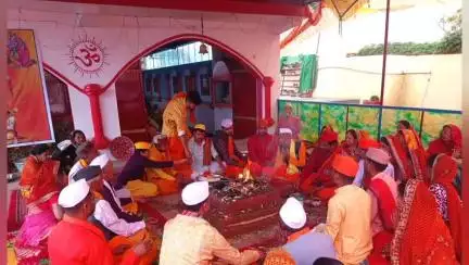 लोहाघाट: भरछाना के श्री राधा कृष्ण मंदिर में नौ दिवसीय श्रीराम कथा का हवन की आहुति के साथ पारायण संपन्न हुआ