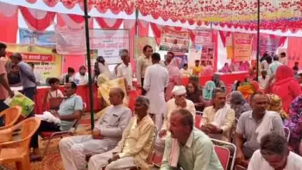 बुढ़ाना: बुढाना तहसील क्षेत्र के गांव मिंडकाली में तहसील आपके द्वार कार्यक्रम के अंतर्गत प्रशासनिक अधिकारियों ने जन समस्याएं सुनी