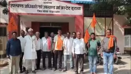 पीपलदा: भारतीय किसान संघ ने नकली खाद और बीज निर्माताओं पर कठोर कार्यवाही की मांग को लेकर इटावा SDM को दिया ज्ञापन