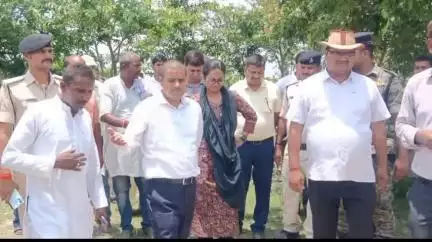 निर्मली: सुपौल DM सावन कुमार गुरुवार की सुबह 11 बजे निर्मली प्रखंड क्षेत्र के डगमारा पंचायत पहुंचे