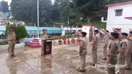 नैनीताल: विश्व पर्यावरण दिवस पर एसएसपी ने पुलिस कर्मियों को पर्यावरण संरक्षण और प्लास्टिक पर निर्भरता कम करने की शपथ दिलाई