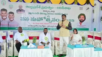 కర్నూలు: అడిగే విధానం గార్గేపురం నగరంలో మొక్కలు నాటిన జిల్లా కలెక్టర్ మరియు ఎమ్మెల్యేలు