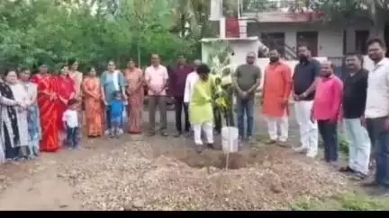 ಬಸವನ ಬಾಗೇವಾಡಿ: ಪಟ್ಟಣದಲ್ಲಿ ರಾಷ್ಟ್ರೀಯ ಬಸವ ಸೈನ್ಯದಿಂದ ವಿಶ್ವ ಪರಿಸರ ದಿನದ ಆಚರಣೆ, ಪ್ಲಾಸ್ಟಿಕ್ ಬಳಕೆ ಕಡಿ.ಎ ಮಾಡುವ ಸಂಕಲ್ಪ