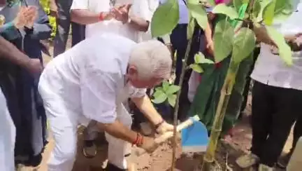 ದಾಂಡೇಲಿ: ನಗರ ಸಭೆಯಿಂದ ವಿಶ್ವ ಪರಿಸರ ದಿನಾಚರಣೆ ಆಚರಣೆ, ಪರಿಸರ ಸಂರಕ್ಷಣೆ ನಮ್ಮೆಲ್ಲರ ಆದ್ಯ ಕರ್ತವ್ಯ ಶಾಸಕ ಆರ್.ವಿ. ದೇಶಪಾಂಡೆ