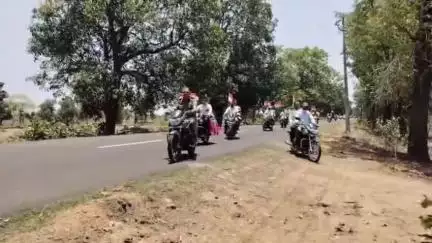 परसवाड़ा: परसवाड़ा में निकली भव्य तिरंगा यात्रा, कुम्मनगांव राम मंदिर में हुआ वृक्षारोपण, विधायक मधु भगत ने लिया भाग