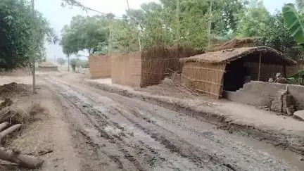 बेल्थरा रोड: खैरा गांव की सड़क की हालत बदतर, करोड़ों की कमाई देने वाली यह बनी सबसे बड़ी समस्या #jansamasya