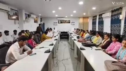 निवाड़ी: निवाड़ी कलेक्टर कार्यालय मे स्वास्थ्य विभाग की बैठक जिला स्वास्थ्य अधिकारी ने ली