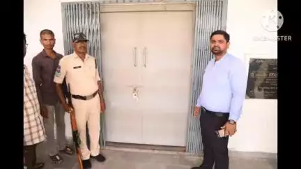 మంచిర్యాల: ఎలక్ట్రానిక్ ఓటింగ్ యంత్రాల భద్రతకు పటిష్టమైన చర్యలు: కలెక్టర్ కుమార్ దీపక్