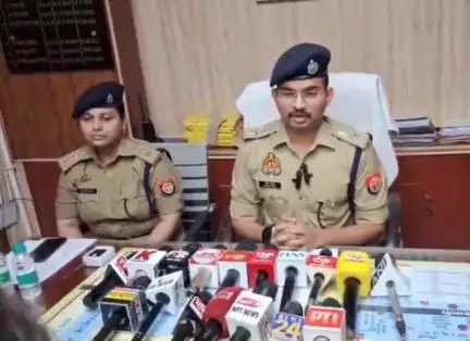 गाजियाबाद के सभी थानो व सर्विलांस/स्वॉट टीम द्वारा भिन्न-2 कम्पनियो के कुल 209 मोबाइल फोन अनुमानित कीमत लगभग 50 लाख