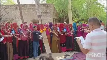 रोहट: रोहट के जैतपुर में वंदे जल संरक्षण और जन अभियान के तहत निकाली गई कलश यात्रा, ग्रामीणों को दिलाई गई शपथ