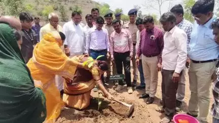 बुरहानपुर नगर: बुरहानपुर: विश्व पर्यावरण दिवस पर झिरी के सरदार पटेल अखंड भारत वन नगर में हुआ पौधारोपण
