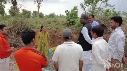रायसेन: सरई में वर्षा जल संचयन के लिए खेत तालाब, कूप रिचार्ज पिट व अमृत सरोवर का निर्माण