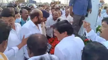 బందరులో మంగినపూడి బిచ్ వద్ద మసులా బీచ్ ఫెస్టివల్ ను ప్రారంభించిన మంత్రులు కందుల దుర్గేశ్, కొల్లు రవీంద్ర, APSRTC చైర్మన్