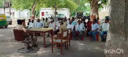 संडीला: बघौली थाने में बकरीद त्यौहार के मद्देनजर क्षेत्राधिकारी की अध्यक्षता में पीस कमेटी की बैठक हुई