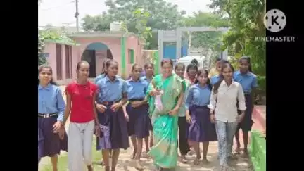 अलौली: मध्य विद्यालय अलौली में खेल प्रतियोगिता और वृक्षारोपण का आयोजन किया गया