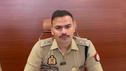 संभल:- पुलिस टीम द्वारा गैंगस्टर Act मे वांछित 10 अभि0 को किया गिरफ्तार किये जाने के सम्बन्ध मे SP बाइट
#sambhal #news