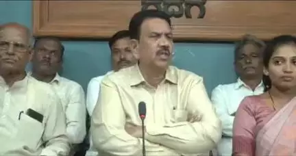 ಗದಗ: ಆರ್ಸಿಬಿ ಆಟಗಾರರ ಸನ್ಮಾನ ಕಾರ್ಯಕ್ರಮ ಕಾಂಗ್ರೆಸ್ ಸಮಾವೇಶದಂತಿತ್ತು: ನಗರದಲ್ಲಿ ಮಾಜಿ ಸಚಿವ ಸಿ. ಸಿ ಪಾಟೀಲ