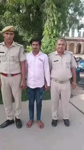 रामगढ़: रामगढ़ के बगड तिराया पुलिस ने टायर एजेंसी के नाम पर साइबर ठगी करने वाले युवक को गिरफ्तार किया
