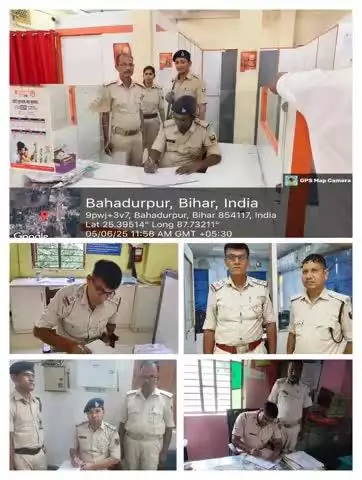 #कटिहार_पुलिस द्वारा बैंकिंग प्रतिष्ठानों /ATM में सुरक्षा-व्यवस्था सुनिश्चित करनें हेतू बैंकों की सुरक्षा जांच की जा रही है I

👉बैंक परिसर के अंदर एवं बाहर संदिग्ध पर निगरानी रखी जा रही है I