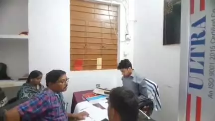 पिपरिया: पिपरिया अंचल कार्यालय में सीओ ने बाढ़ के खतरे की समीक्षा के लिए कर्मियों के साथ की बैठक