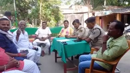 अरेराज: अरेराज थाने में बकरीद पर्व को लेकर शांति समिति की बैठक संपन्न हुई