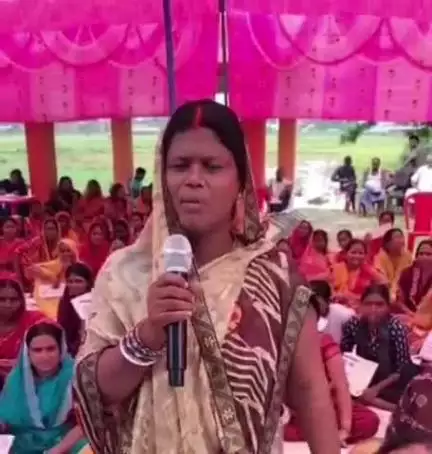 खड़गपुर: त्रिवेणी जीविका महिला ग्राम संगठन कौड़िया और उजाला जीविका महिला ग्राम संगठन मुड़ेरी में संवाद कार्यक्रम आयोजित