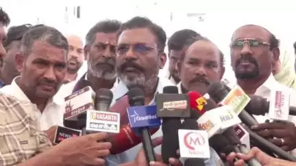 மயிலாப்பூர்: "பாமக வலதுசாரி இயக்கமாக மாறிவிட்டது" - பெரிய பள்ளிவாசலில் விசிக தலைவர் திருமாவளவன் குற்றச்சாட்டு