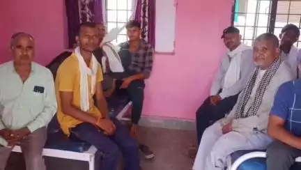राठ: कंधौली गांव में संदिग्ध परिस्थितियों में खेत पर मिला 48 वर्षीय किसान का शव, परिजनों में मचा कोहराम