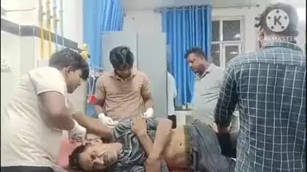 डीडवाना: ग्राम दिनदारपुरा में पैदल चल रहे व्यक्ति को तेज रफ्तार पिकअप ने मारी टक्कर, घायल हुआ