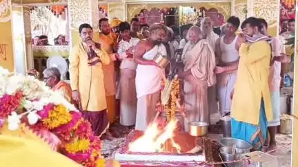 बड़वाह: बड़वाह के श्री सुंदरधाम आश्रम में 77वें श्री विष्णु महायज्ञ का पूर्णाहुति के साथ समापन