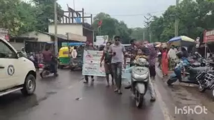 कहरा: पर्यावरण दिवस पर सहरसा में दिखा अनोखा दृश्य, ट्री मैन बनकर युवक बना आकर्षण का केंद्र