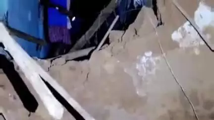 भरनो: अम्लीय व डहु टोली में जंगली हाथी ने ग्रामीण का घर किया क्षतिग्रस्त, मुआवजे की गुहार