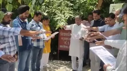 सहारनपुर: महापौर ने रायवाला स्थित प्रभाकर उद्यान में 'मां के नाम' पौधारोपण किया