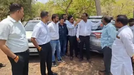 राजगढ़: राजगढ़ कलेक्टर व एसपी ने खोयरी महादेव मंदिर में चल रहे निर्माण कार्यों का किया निरीक्षण