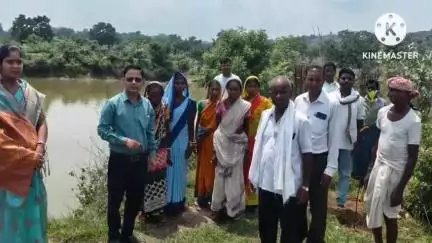 आदित्यपुर गम्हरिया: विश्व पर्यावरण दिवस पर गम्हरिया प्रखंड के अमृत सरोवर स्थलों पर हुआ पौधारोपण