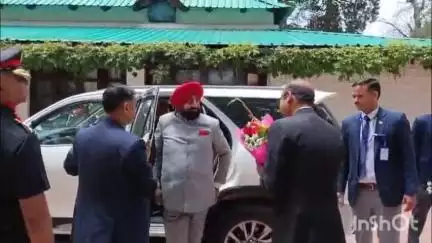 रानीखेत: राज्यपाल (सेनि) लेफ्टिनेंट जनरल गुरमीत सिंह ने रानीखेत में 'आउटरीच प्रोग्राम्स' के कार्यों की सराहना की