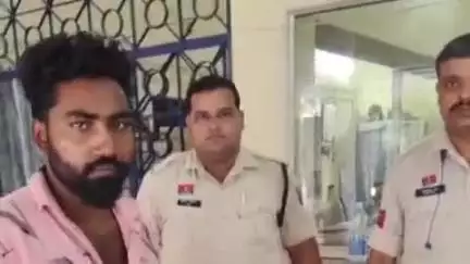 कोटा: कोटा पुलिस ने महामाया ढाबा के पास धारदार हथियार लहराकर लोगों को डराने वाले 1 आरोपी को किया गिरफ्तार