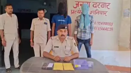 महराजगंज: कोड़र गांव के पास भारत फाइनेंस बैंक में लूट, पुलिस ने दो लोगों को किया गिरफ्तार