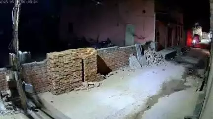 लोहारू: थाना लोहारू पुलिस ने मोबाइल दुकान संचालक के घर में सीसीटीवी कैमरा व गाड़ी तोड़ने के मामले में आरोपी को किया गिरफ्तार