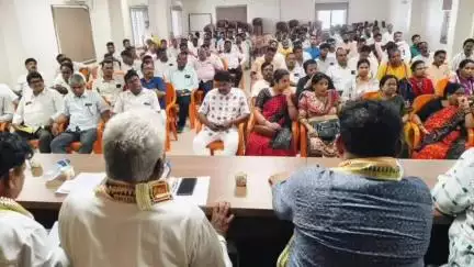 ଅନୁଗୋଳ: ଜିଲ୍ଳା ବିଜେପି କାର୍ଯ୍ୟାଳୟରେ କେନ୍ଦ୍ର ବିଜେପିର ଏଗାର ବର୍ଷ ଓ ରାଜ୍ୟ ବିଜେପିର ଏକ ବର୍ଷ ପୂର୍ତ୍ତି ଉପଲକ୍ଷେ କର୍ମଶାଳା ଅନୁଷ୍ଠିତ