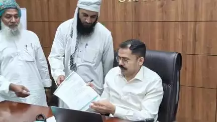 नूह: नूंह: जिला स्तरीय समाधान शिविर में उपायुक्त विश्राम कुमार मीणा ने सुनीं 12 शिकायतें