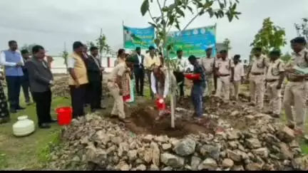 ವಿಜಯಪುರ: ಪರಿಸರ ಸಂರಕ್ಷಣೆ ಪ್ರತಿಯೊಬ್ಬ ನಾಗರಿಕನ ಕರ್ತವ್ಯ : ನಗರದಲ್ಲಿ ನ್ಯಾಯಾಧೀಶ ಹೆಚ್.ಎ.ಮೋಹನ್