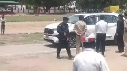 पीलीभीत: दो दिवसीय कार्यक्रम पूर्ण होने के बाद राज्यपाल पुलिस लाइन परिसर से हेलीकॉप्टर के जरिए लखनऊ रवाना हुईं