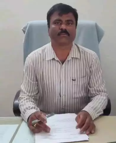 అలంపూర్: అయిజ మండల ఇన్చార్జ్ ఎంపీడీవోగా వెంకటేశ్వర్లు బాధ్యతలు స్వీకరణ