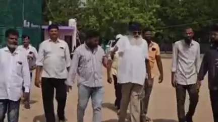 తాడిపత్రి: అంతర్జాతీయ పర్యావరణ దినోత్సవ సందర్భంగా తాడిపత్రిలో మొక్కలు నాటిన మున్సిపల్ చైర్మన్ జెసి ప్రభాకర్ రెడ్డి