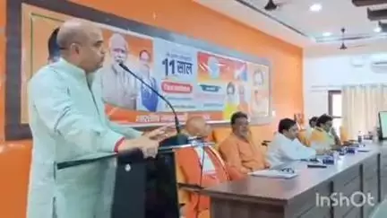 कासगंज: मोदी सरकार के 11 वर्ष पूर्ण होने के उपलक्ष्य में कासगंज के बीजेपी कार्यालय पर आयोजित हुई कार्यशाला