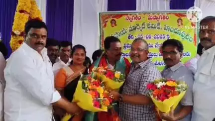 హిందూపురం వ్యవసాయ మార్కెట్ కమిటీ నూతన పాలకవర్గ సభ్యుల బాధ్యతల స్వీకరణ